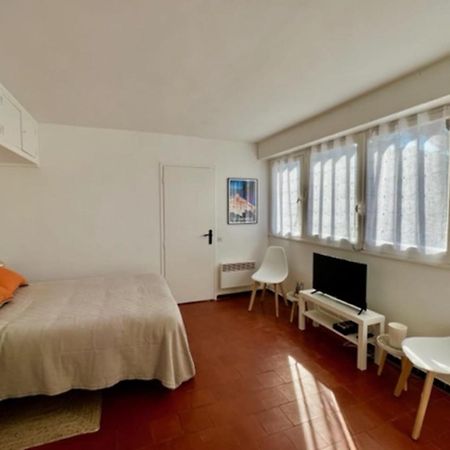 Апартаменты 35M With Pool For Couple In Saint Tropez Экстерьер фото