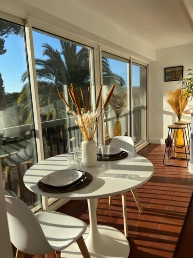 Апартаменты 35M With Pool For Couple In Saint Tropez Экстерьер фото